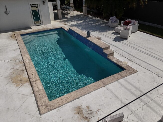 Building Photo - 7780 SW 28th St