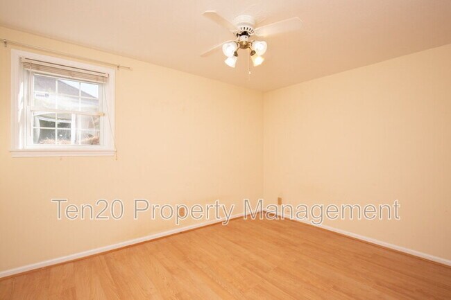 Building Photo - 6124 Canterbury Dr
