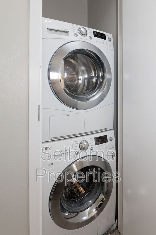 Building Photo - 1401 Jackson St