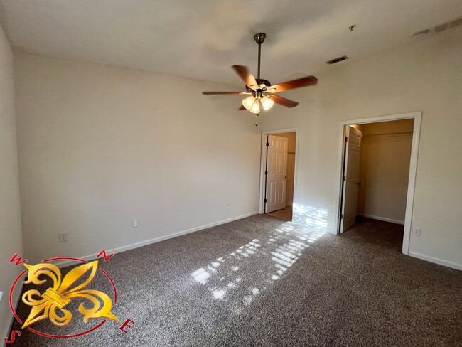 Building Photo - $1395 - Willow Ridge Condo