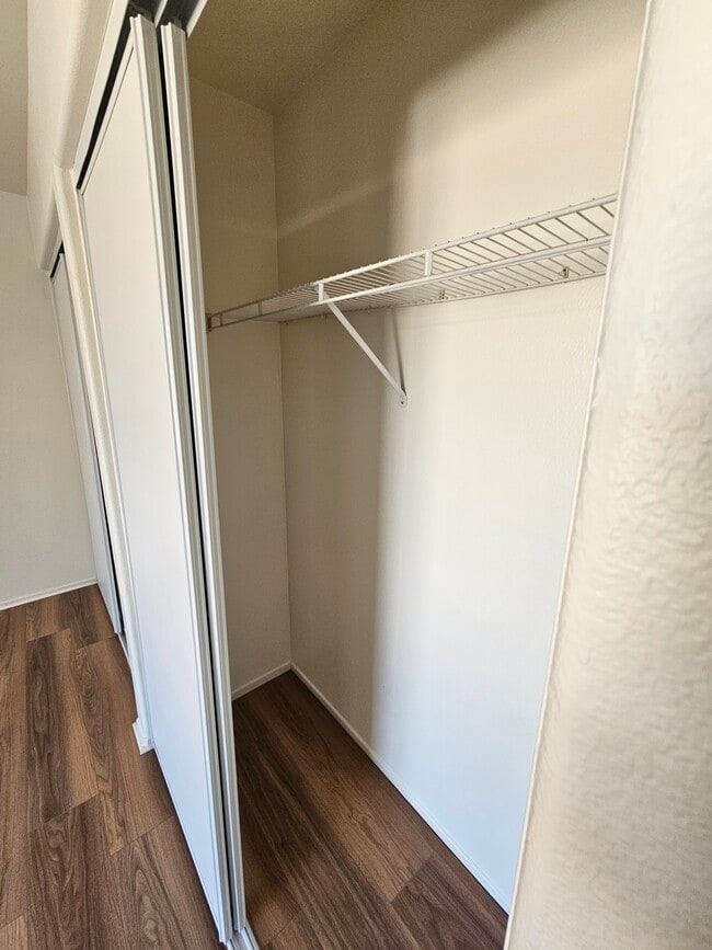 Building Photo - 1050 Harbor Heights Dr