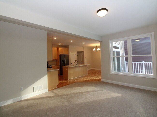 Building Photo - 4BD/3.5BA S. Burlington Townhome - Hillside at O'Brien Farm