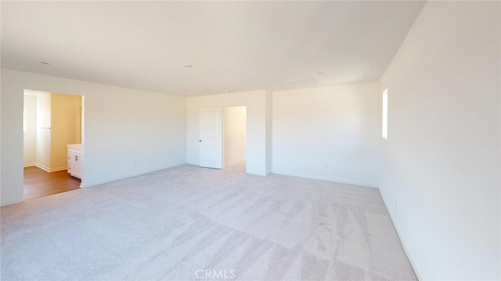 Master Suite - 2206 Yuzu St