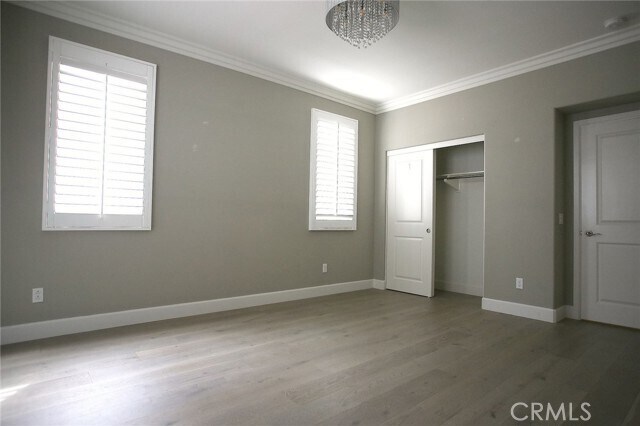 Building Photo - 120 Long Fence