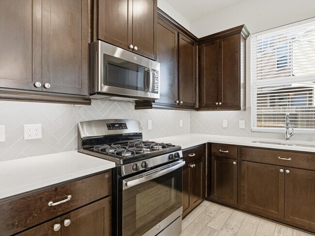 Building Photo - 28043 Rocky Heights Dr