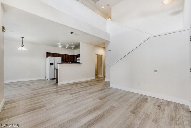 Building Photo - 10443 Alpine Edge Ave