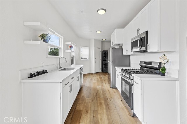 Building Photo - 4169 Denker Ave
