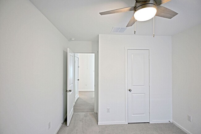 Building Photo - 1808 Stonechat