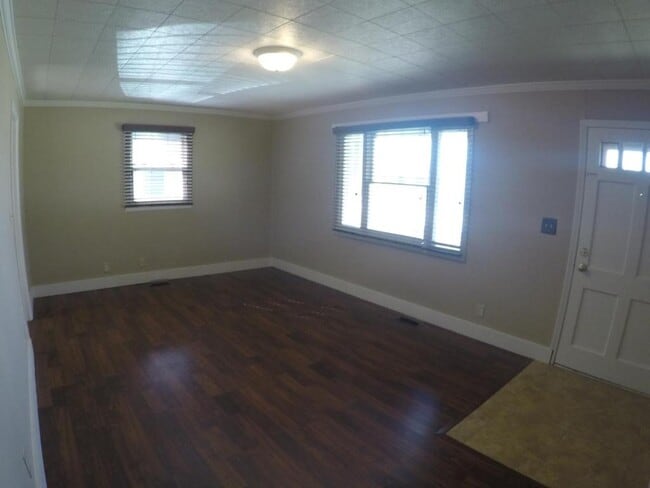 Building Photo - 3209 Underwood St