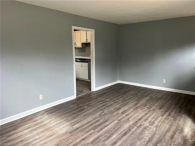 Building Photo - 514 Merritt Dr