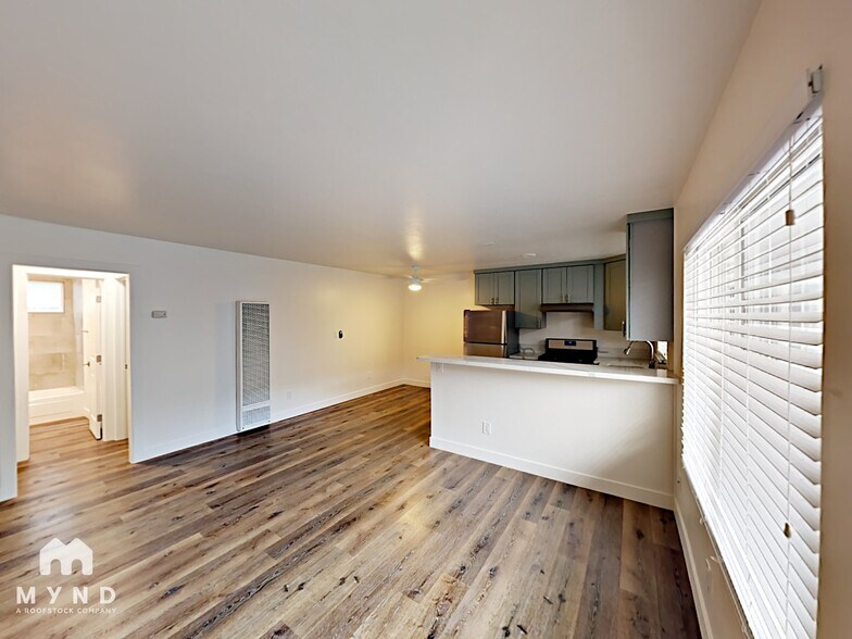 Building Photo - 4178 32nd St