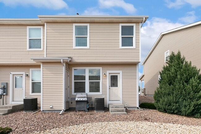 Building Photo - 7306 Countryside Grove