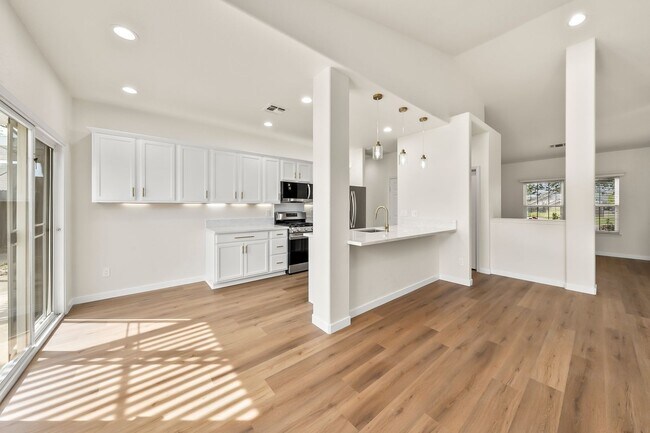 Building Photo - 4216 Timothy Ln