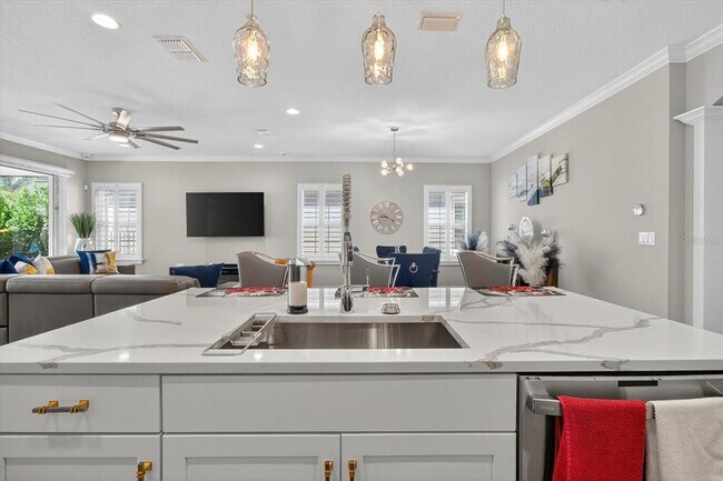Building Photo - 5612 Del Coronado Dr