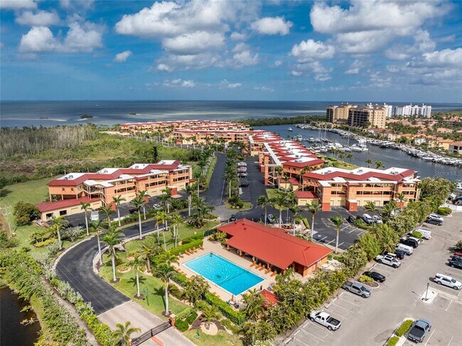 Building Photo - 3250 S Shore Dr