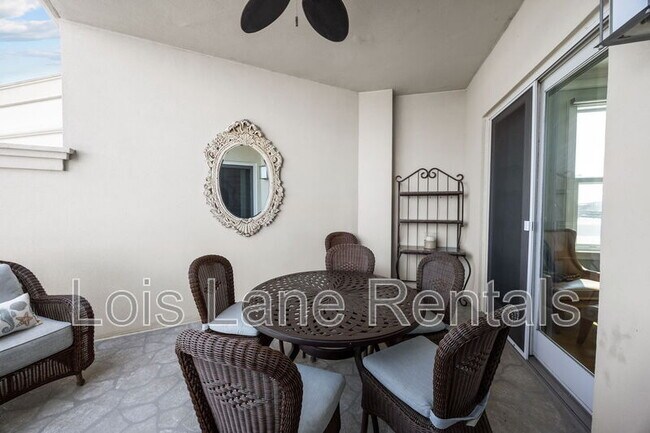 Building Photo - 2 Wharfside St