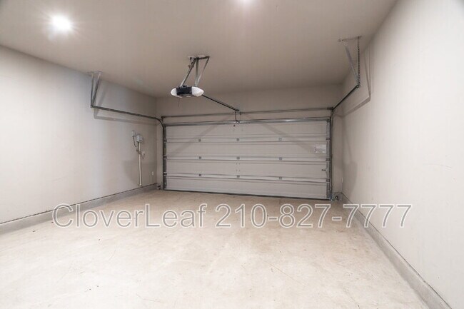 Building Photo - 13915 Runner Way