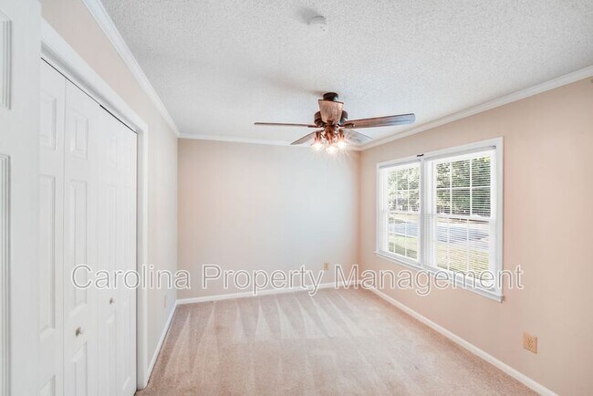 Building Photo - 2000 Mill House Ln