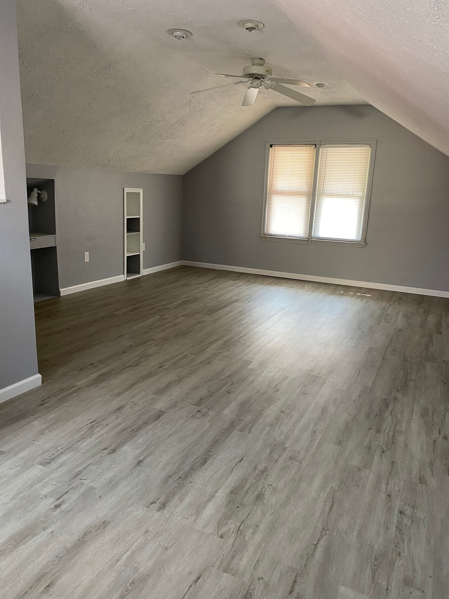 Building Photo - 11448 Columbia