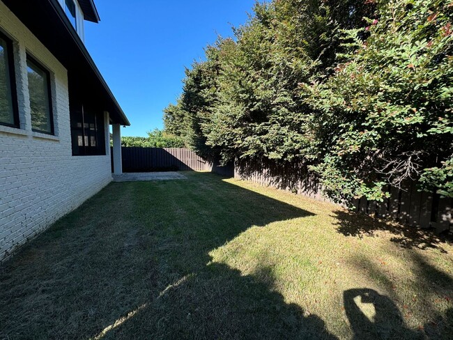Building Photo - Grand Point East - 4 Bedroom, 3 Bathroom w...