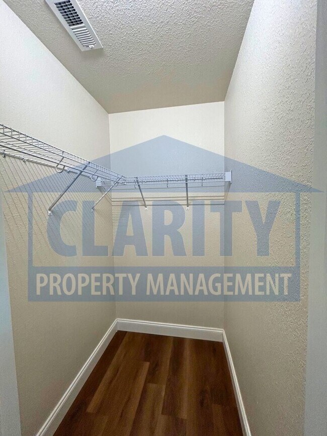 Building Photo - **DECEMBER FREE! APPLY TODAY!**