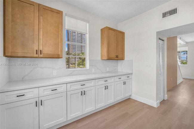 Building Photo - 2065 S Ocean Dr