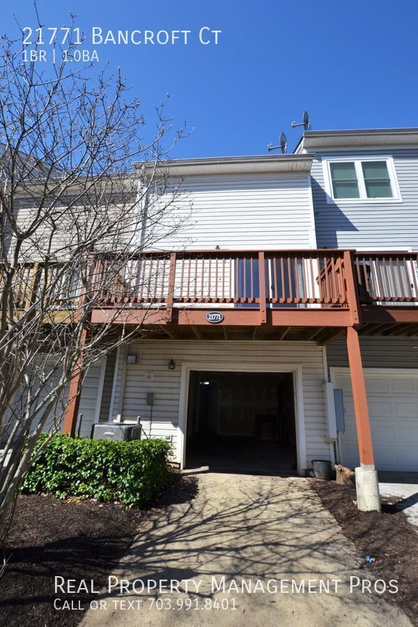 Building Photo - 21771 Bancroft Ct