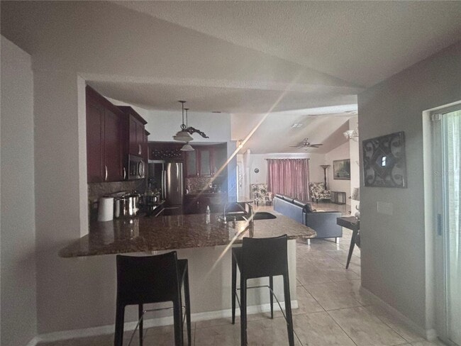 Building Photo - Poinciana Home