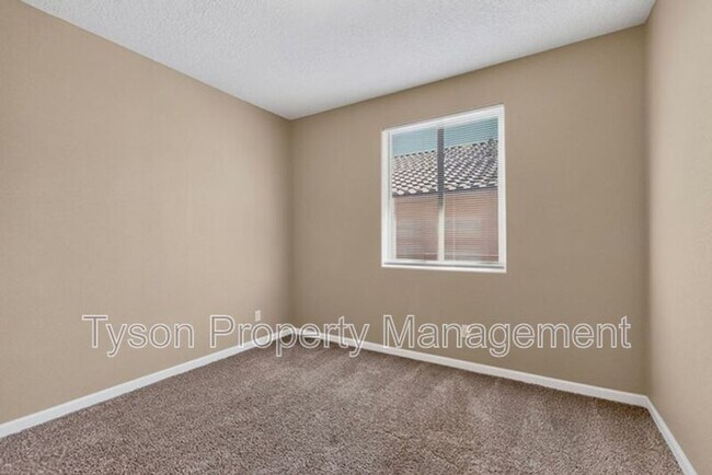 Building Photo - 8727 Placitas Roca Rd