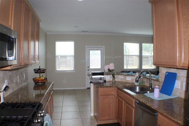 Building Photo - 6431 Densberry Ln