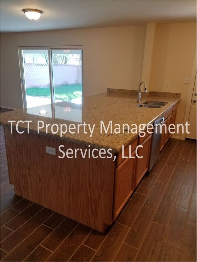 Building Photo - Beautifully updated home in the heart of Tempe!