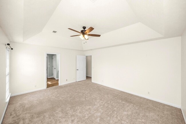 Building Photo - 7028 Sugarplum Rd