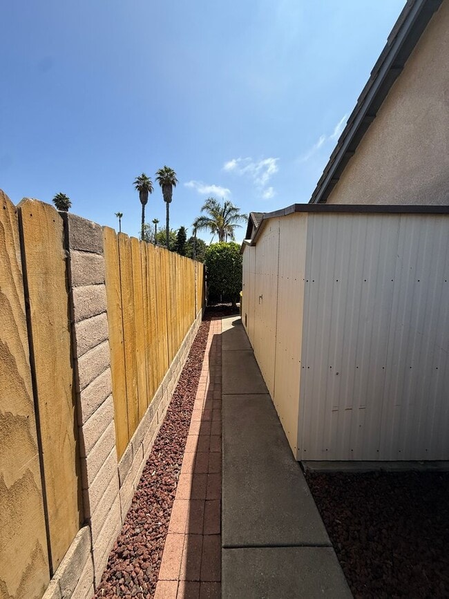 Building Photo - Single Story Home On Cul-De-Sac Near Preisker Park