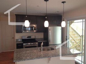 Building Photo - 14 Bentley St