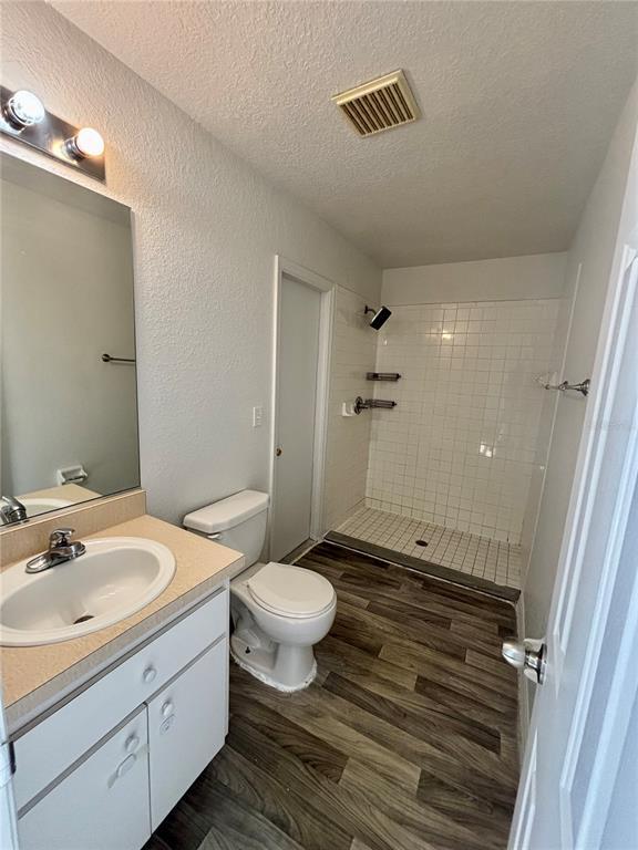 Building Photo - 16 Pecan Run Dr