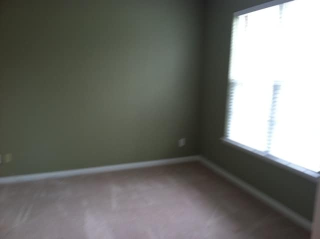 Building Photo - 4 bed and 2.5 bath in Lithonia!