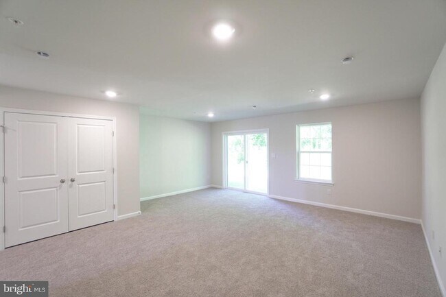 Building Photo - 148 Bell Ct