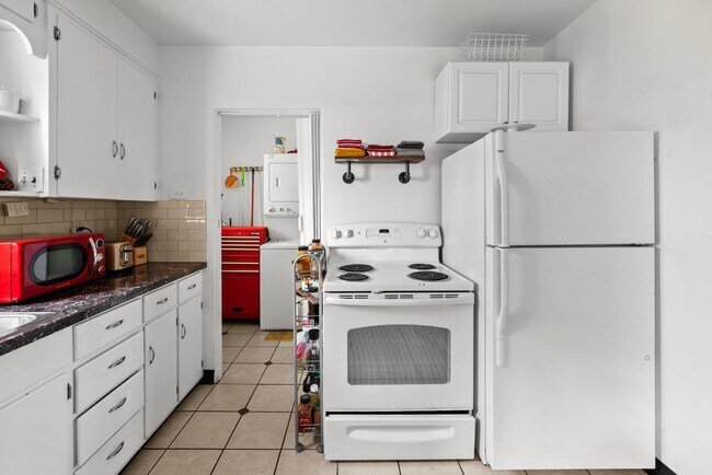 Building Photo - 1733 Lima St