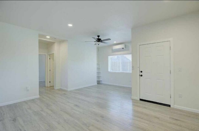 Building Photo - 6300 Beta Ct