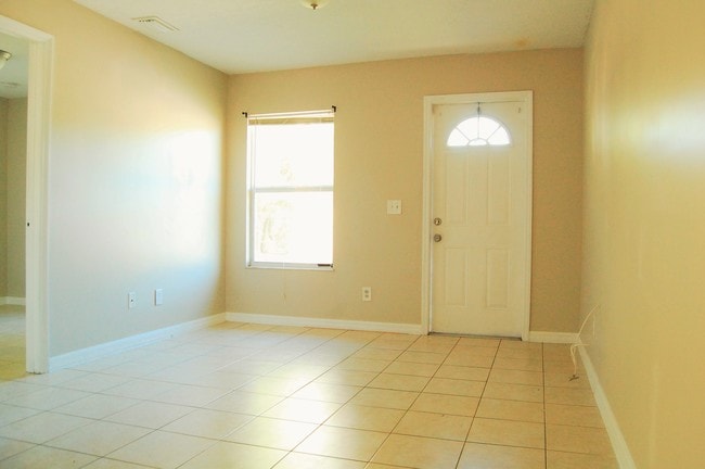 Interior Photo - Vero Palms