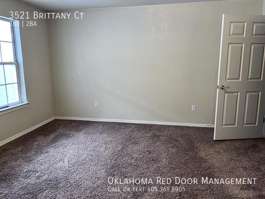 Building Photo - 3521 Brittany Ct