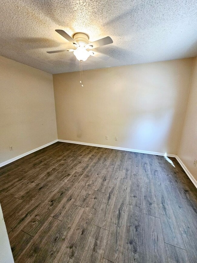 Building Photo - North Myrtle Beach Golf and Tennis – A Hid...