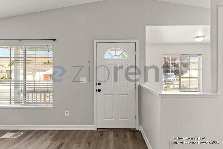 Building Photo - 17770 Buckshot Ct