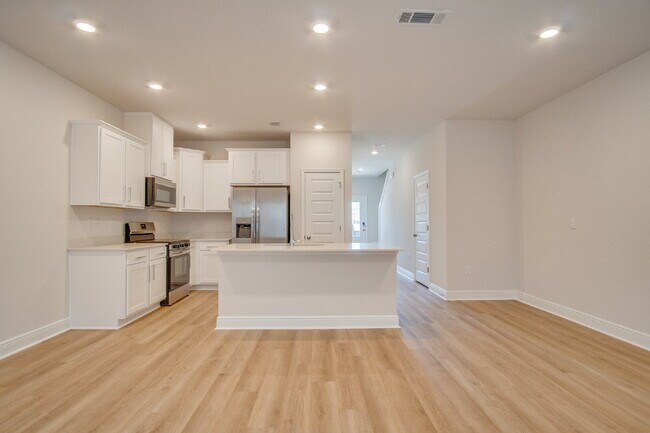Building Photo - Brand New! Stylish 3BR/2.5BA Townhome with Modern Finishes, Quartz Kitchen, Garage, and Easy Acce...