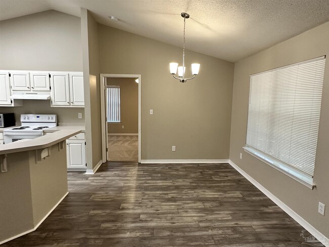 Building Photo - 7170 Rampart Way