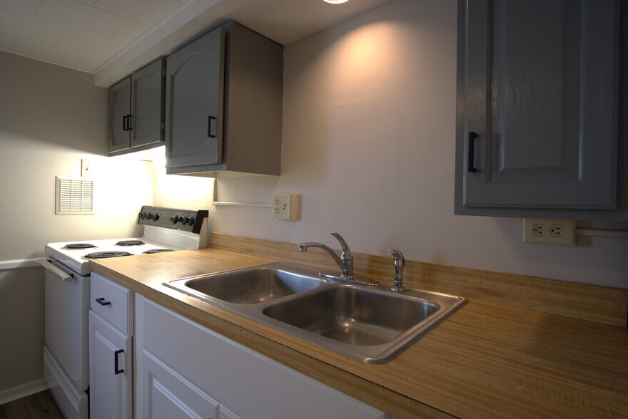 Building Photo - 106 North St