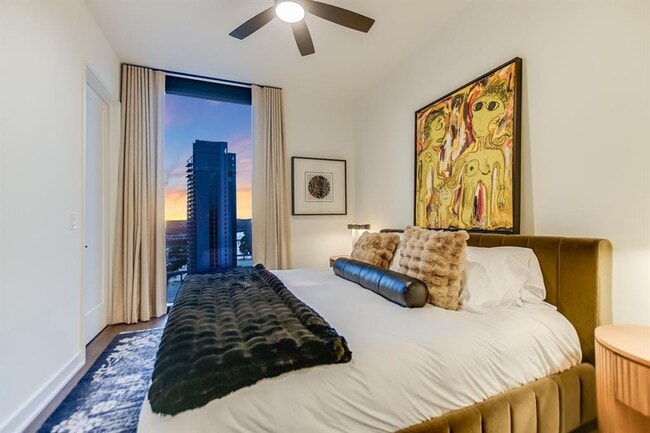 Building Photo - 84 East Ave