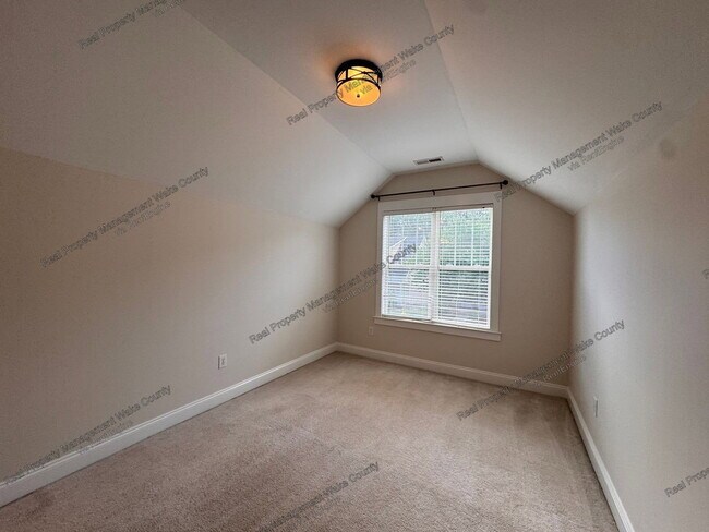 Building Photo - 10908 Connally Ln