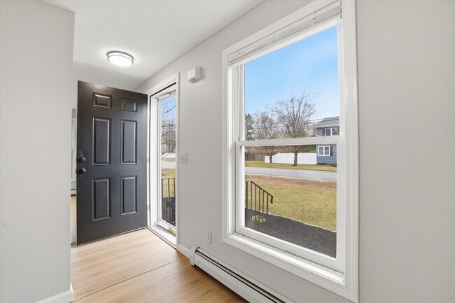 Building Photo - 14 Plummer Rd