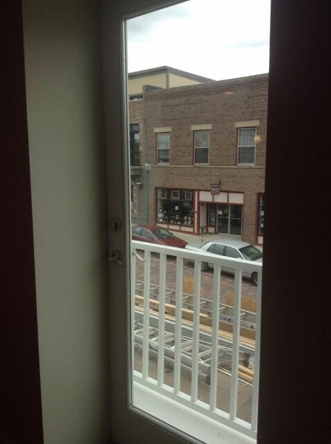 Building Photo - 68 N Court St